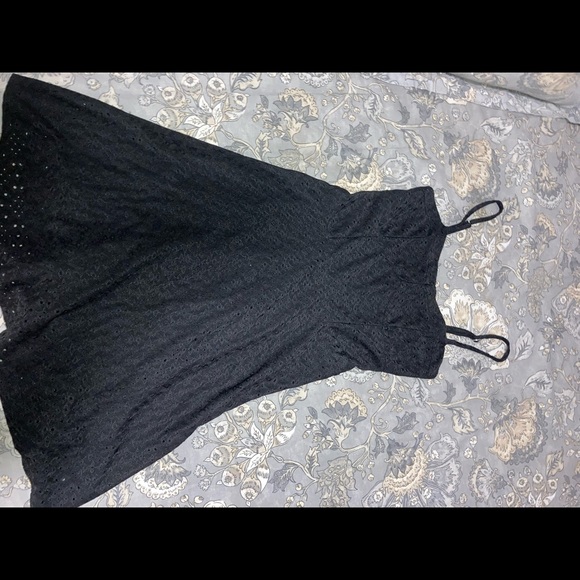 It’s a black dress - Picture 2 of 2